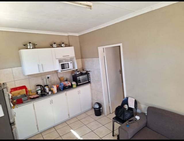 1 BEDROOM PROPERTY TO RENT IN BULT WEST